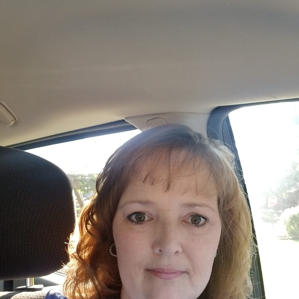 Meet your Posher, Leslie